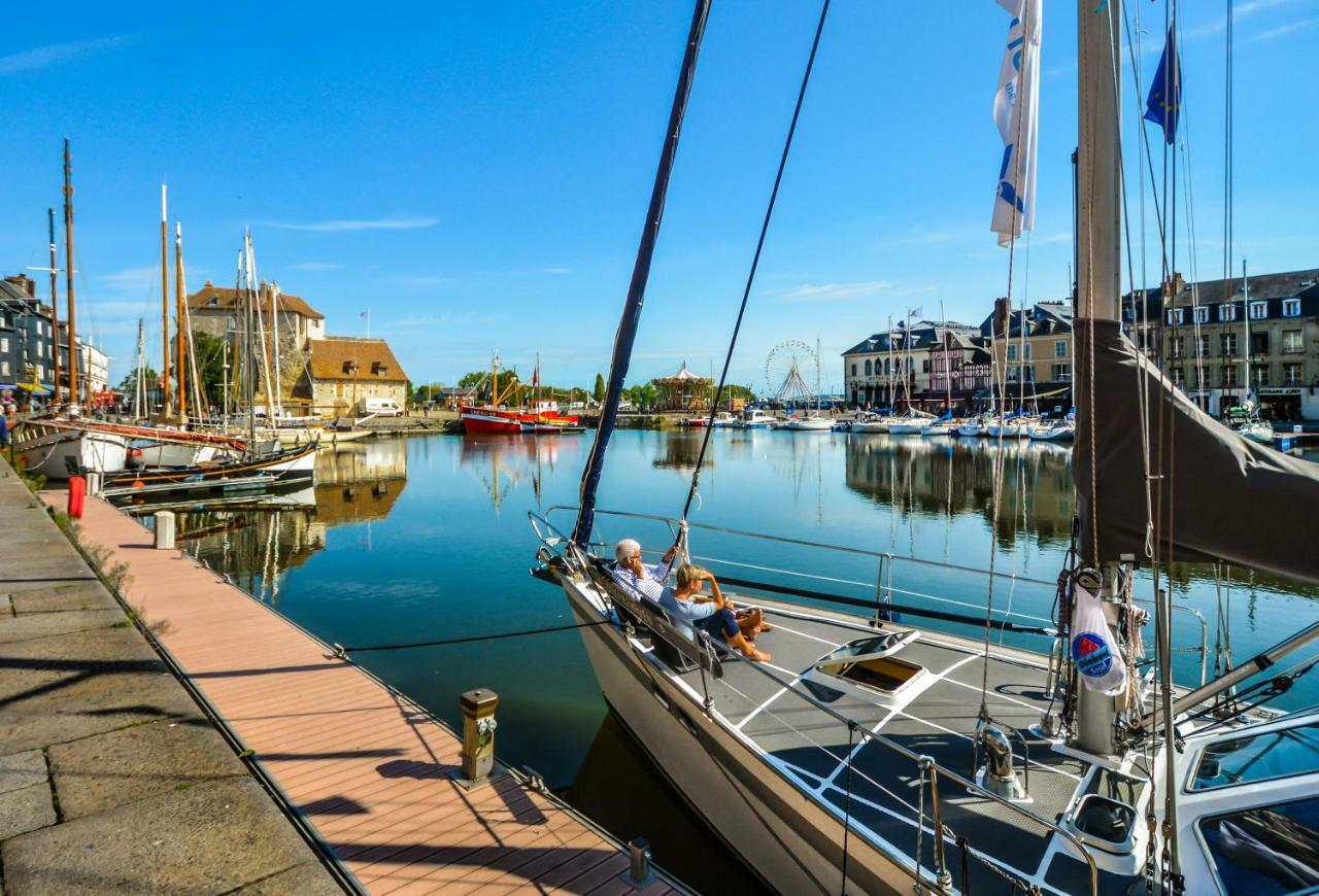 Ibis Styles Honfleur Centre Historique Hotel Exterior foto